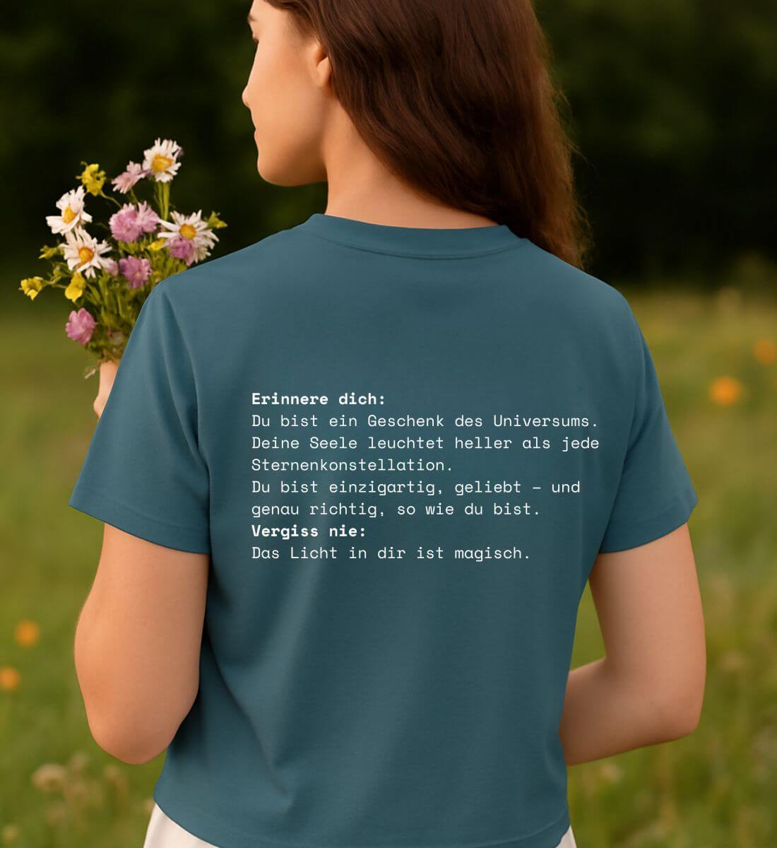 Erinnere dich (Rückenprint) - Damen Premium Organic V-Neck Shirt